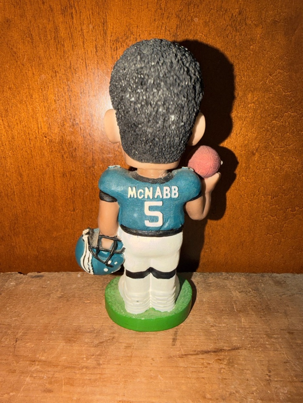 Philadelphia Eagles Donovan McNabb Bobblehead NFL Quarterback Statue - Picture 7 of 10